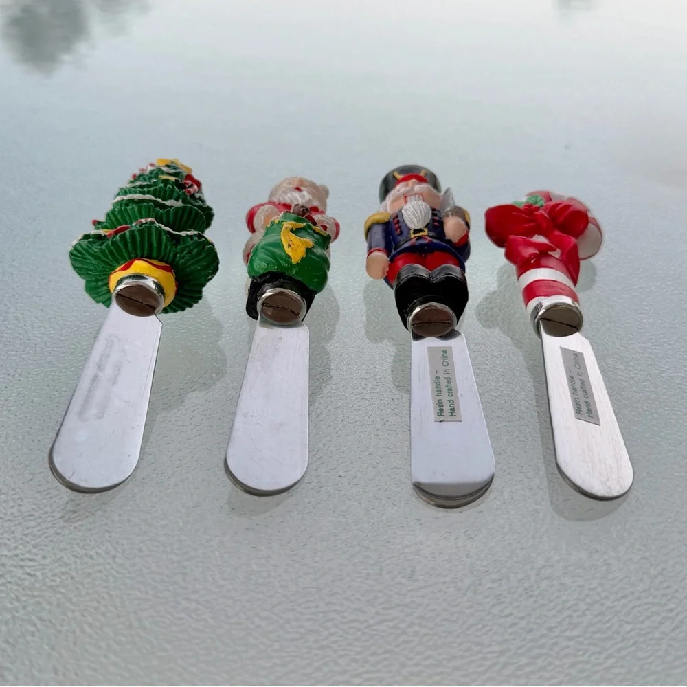 Boston Warehouse Christmas Cheese Spreaders ~ Set of 4